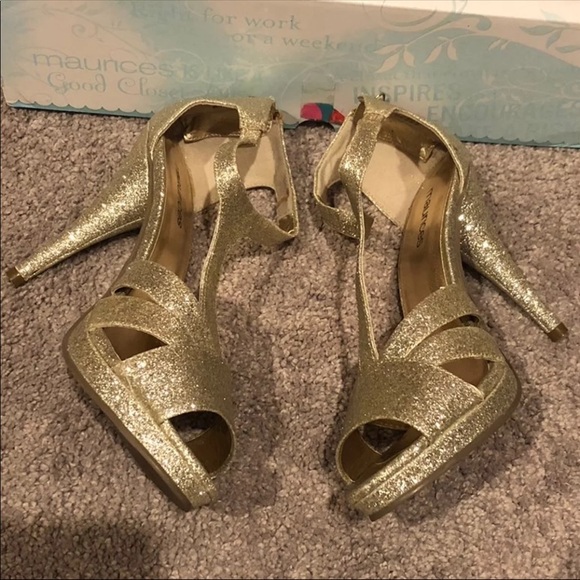 Gold Glitter Heels, Size 8 - Picture 4 of 8